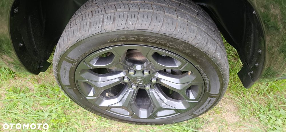 RAM 1500 - 14
