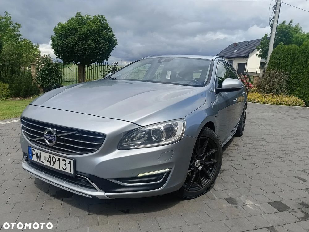 Volvo V60 D6 AWD Plug-in Hybrid Summum - 8