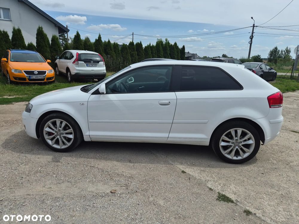 Audi A3 3-drzwiowe 1.6 Ambiente - 14