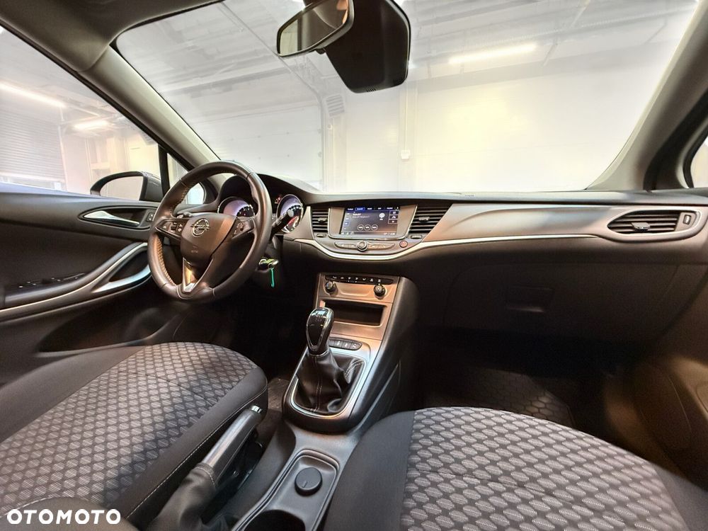 Opel Astra 1.2 T Edition S&S - 28