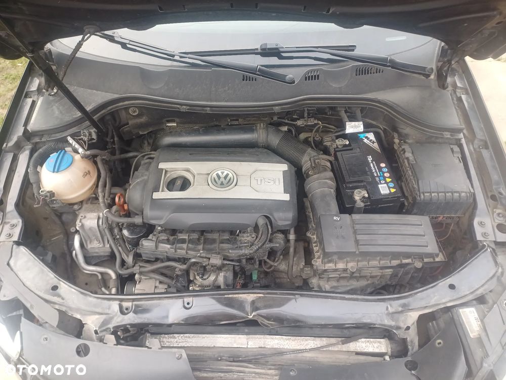 Volkswagen Passat - 14