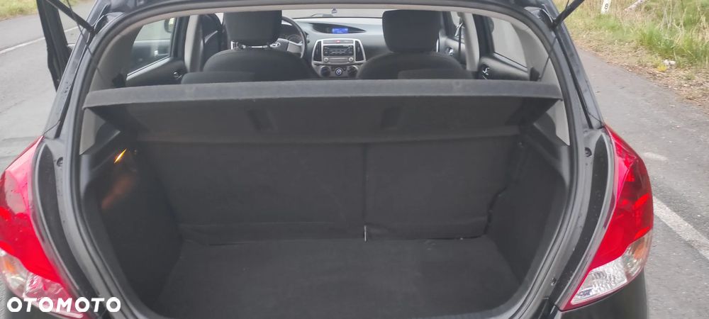 Hyundai i20 1.4 Automatik Trend - 8