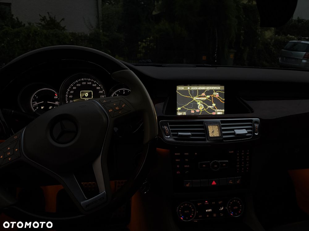 Mercedes-Benz CLS 350 CDI 4-Matic BlueEff - 14