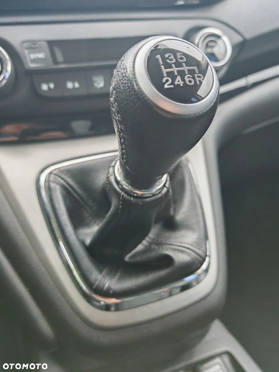Honda CR-V 2.0i-VTEC 2WD S - 33