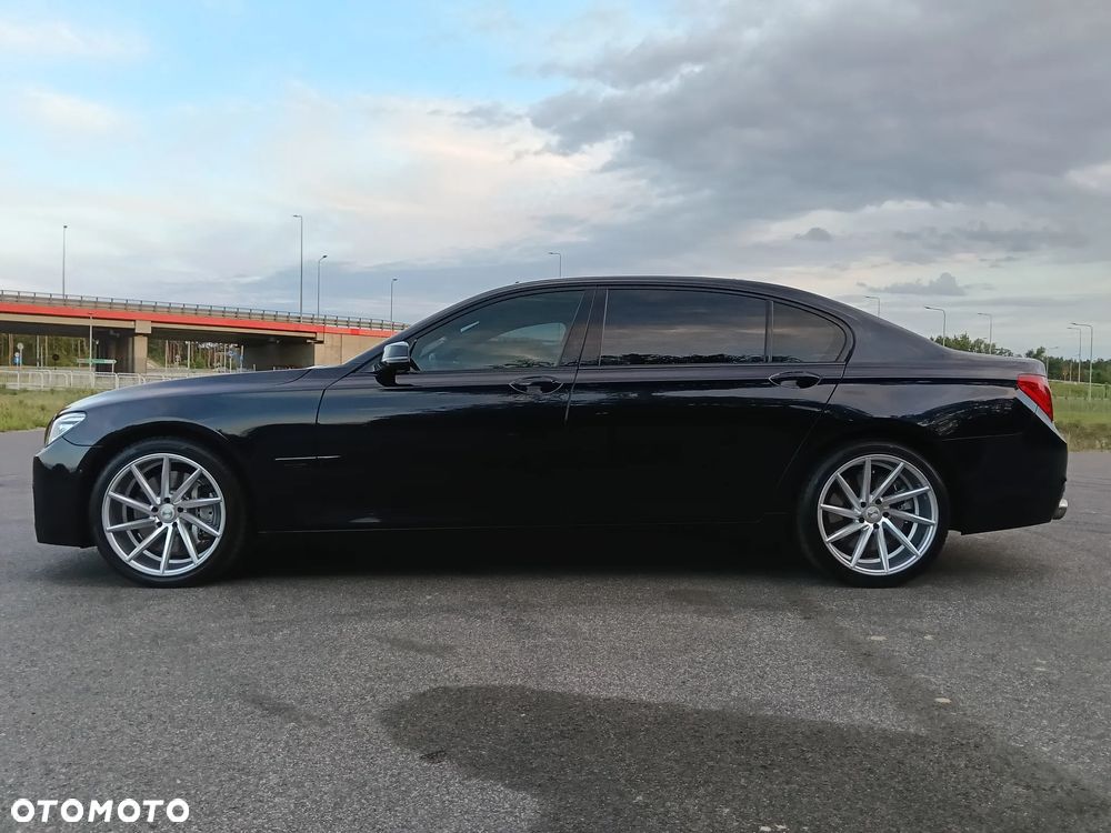 BMW Seria 7 - 17