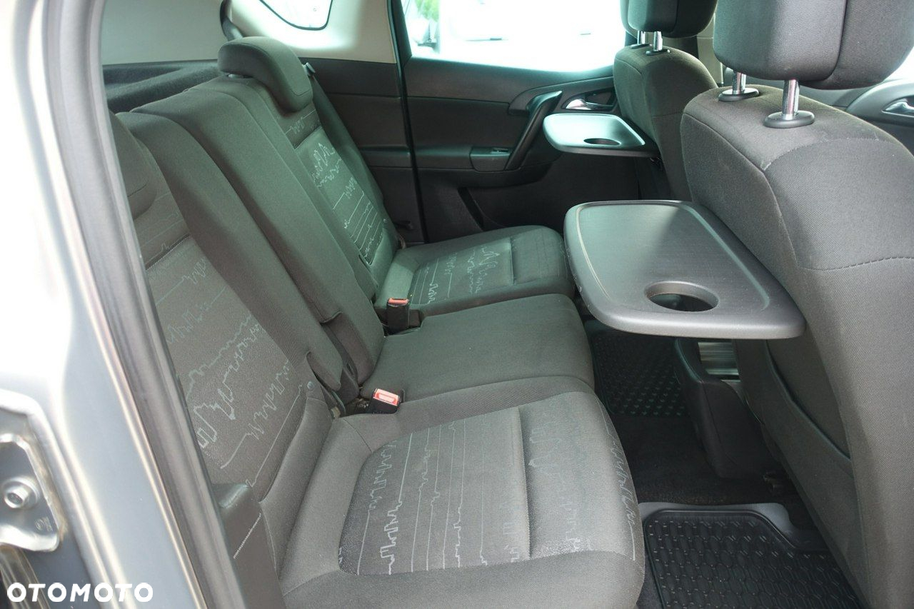 Opel Meriva - 12
