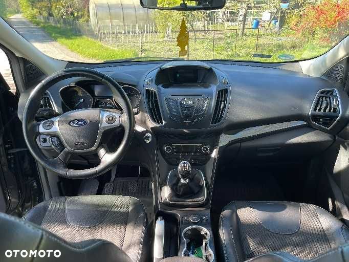 Ford Kuga - 3