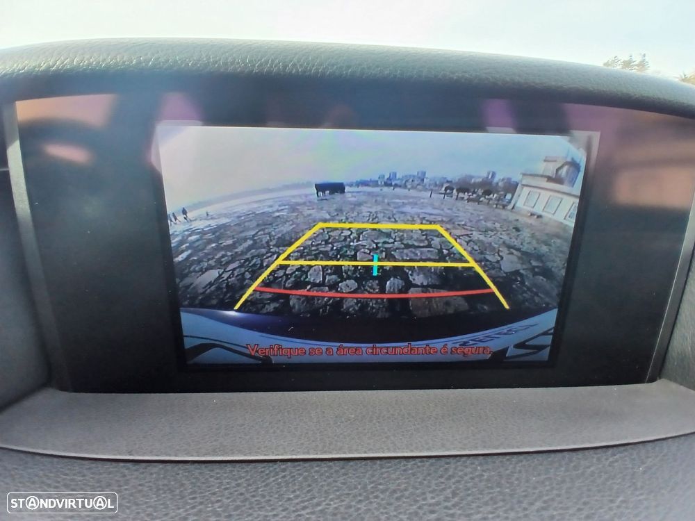 Lexus IS 300H Executive - 10