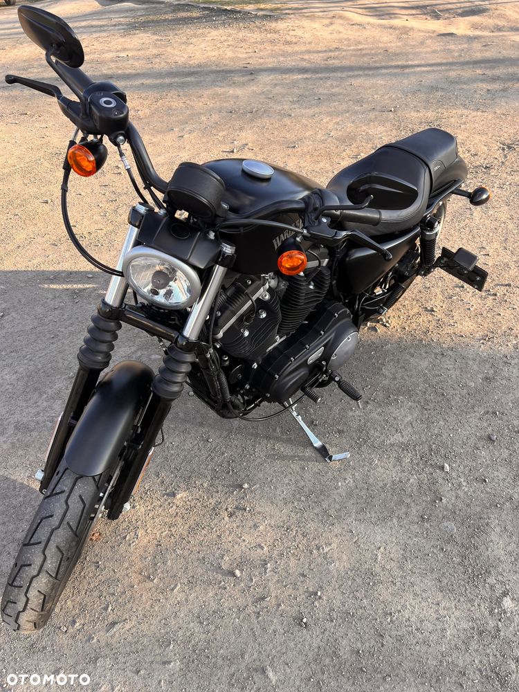 Harley-Davidson Sportster Iron 883 - 4