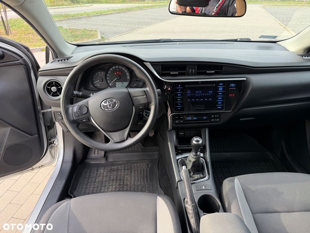 Toyota Auris 1.4 D-4D Comfort - 15
