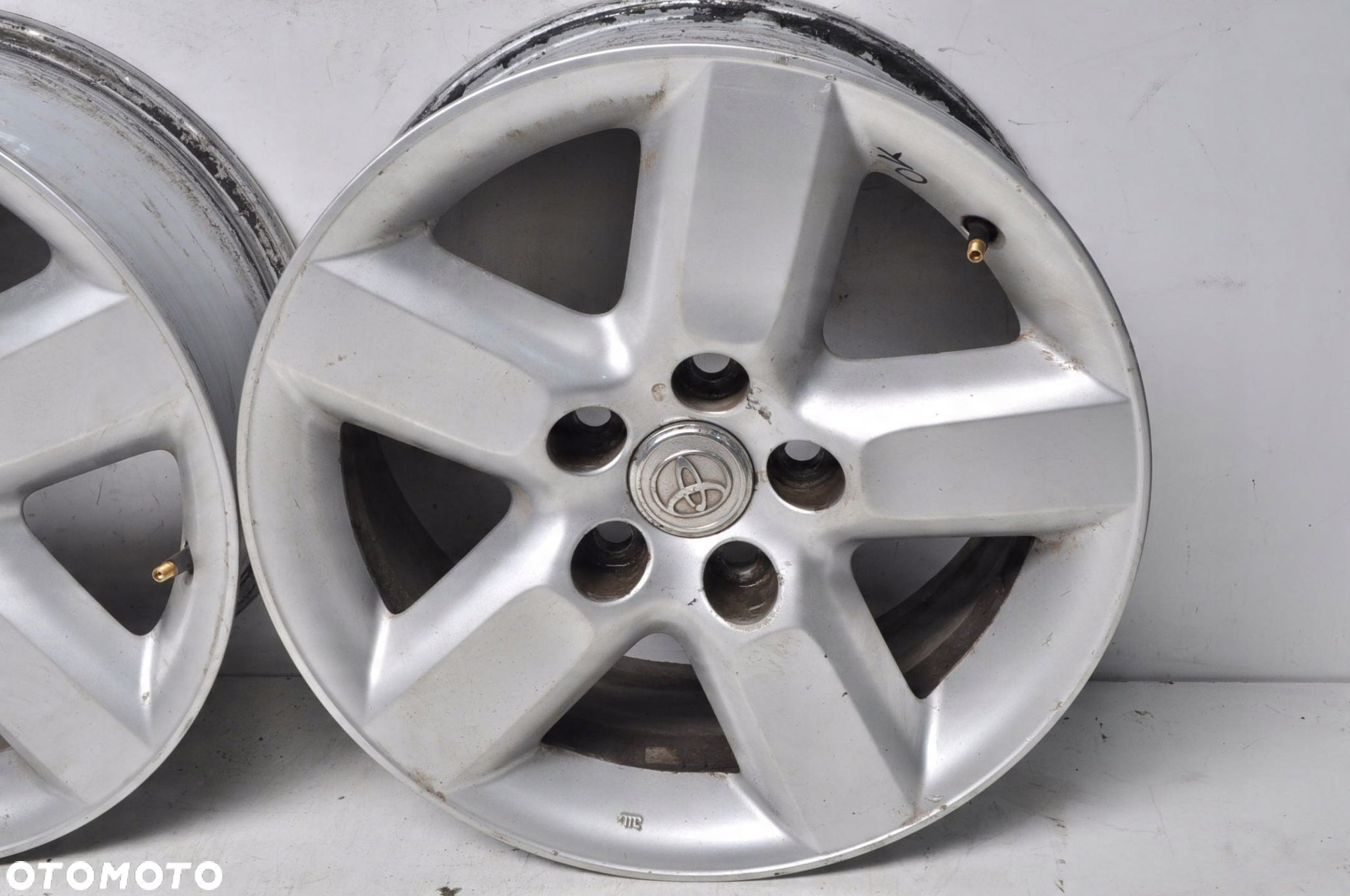 TOYOTA RAV 4 II FELGI ALUMINIOWE R16" 7J 5X114.3 ET35 - 10