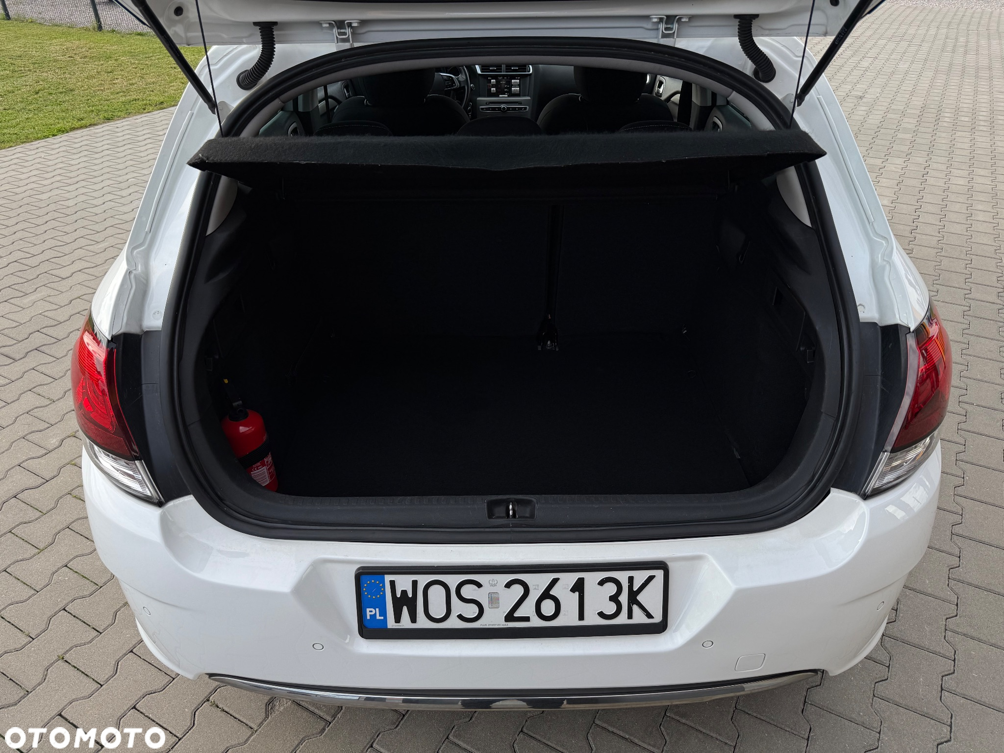 Citroën C4 e-HDi 115 Selection - 25