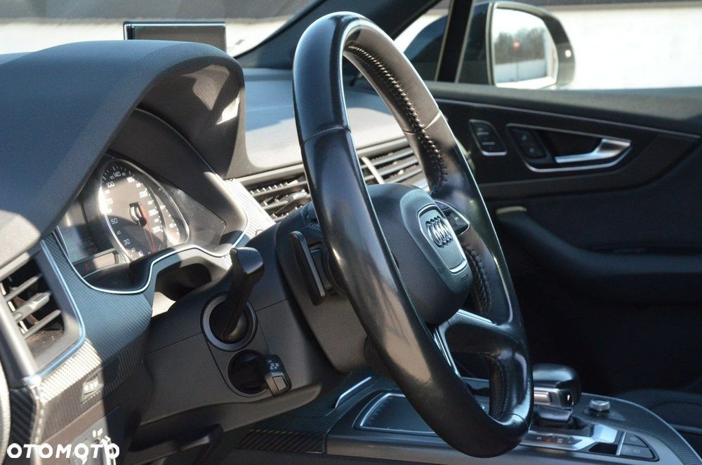 Audi Q7 - 25