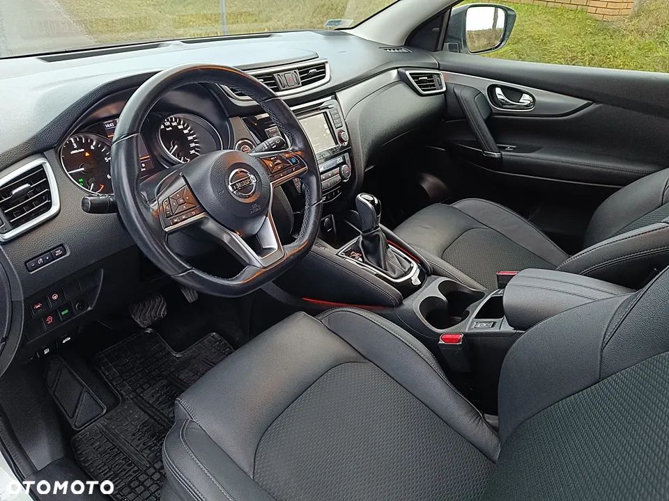 Nissan Qashqai 1.5 dCi Tekna DCT - 32