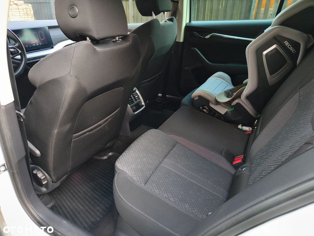 Skoda Octavia 2.0 TDI Style DSG - 24