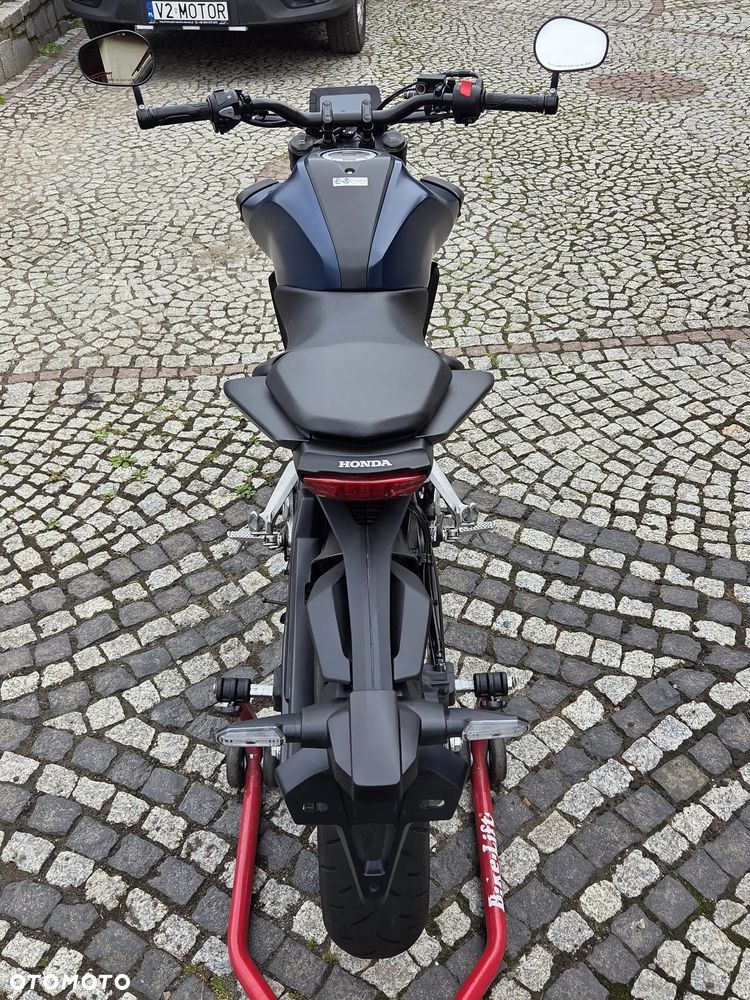 Honda CB - 38