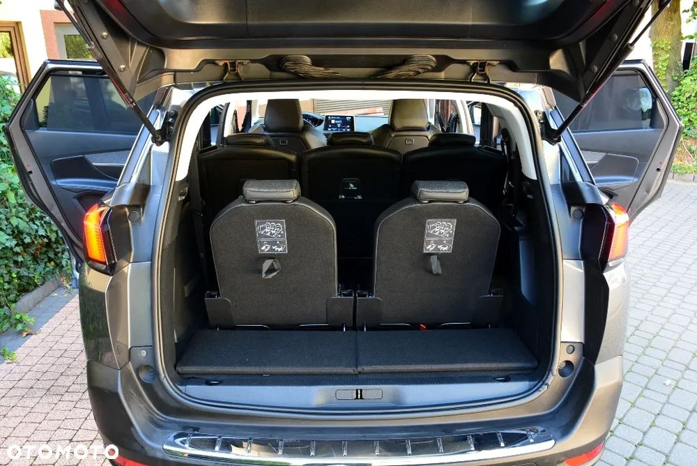 Peugeot 5008 1.6 BlueHDI Allure S&S EAT6 - 18