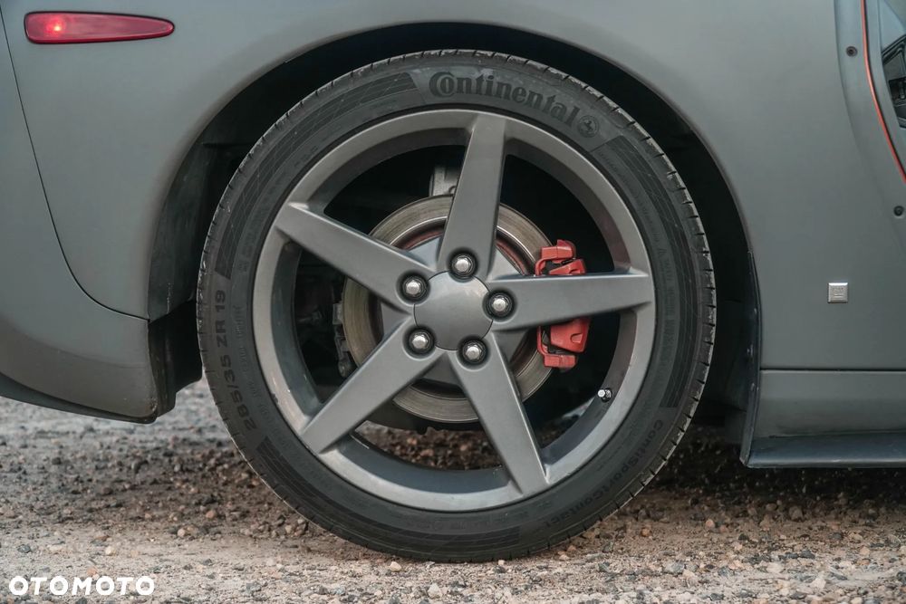 Chevrolet Corvette - 17