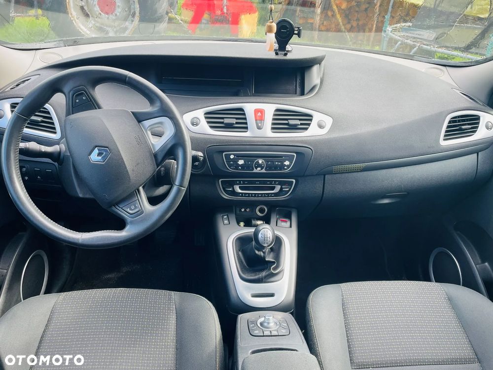 Renault Scenic - 6