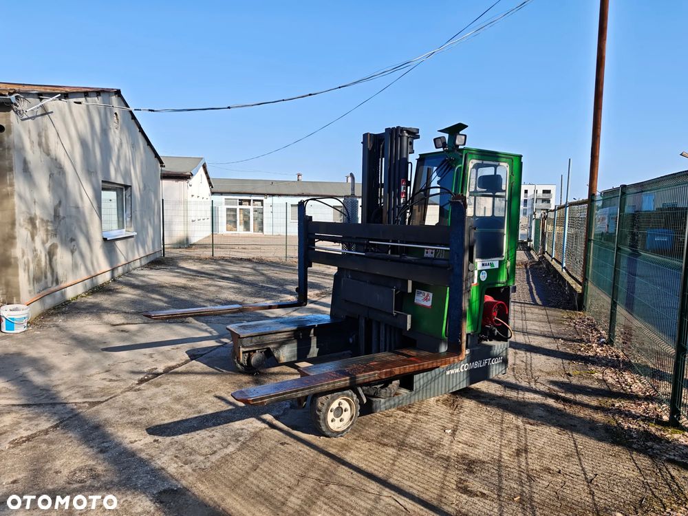 Combilift CZTEROKIERUNKOWY - WIELOKIERUNKOWY | COMBILIFT C3000 | GAS | TRIPLEX 5550MM - 3