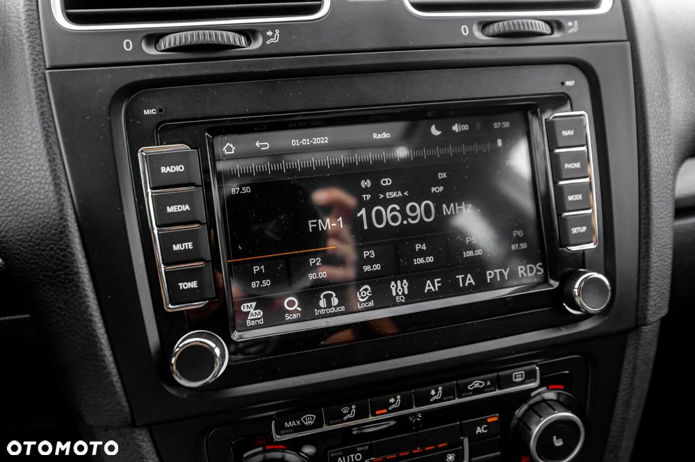 Volkswagen Golf 1.6 Highline - 28
