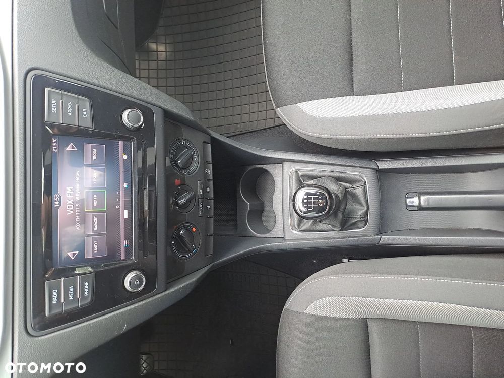 Skoda RAPID Spb 1.0 TSI Ambition - 18
