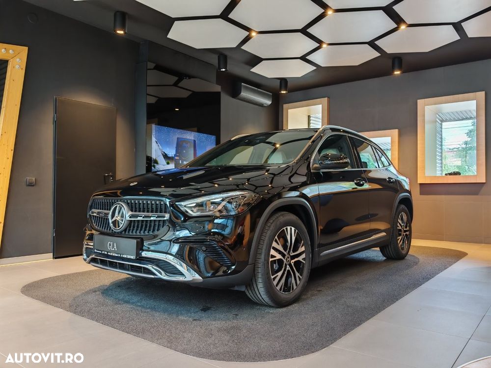 Mercedes-Benz GLA 180 d Aut. - 8