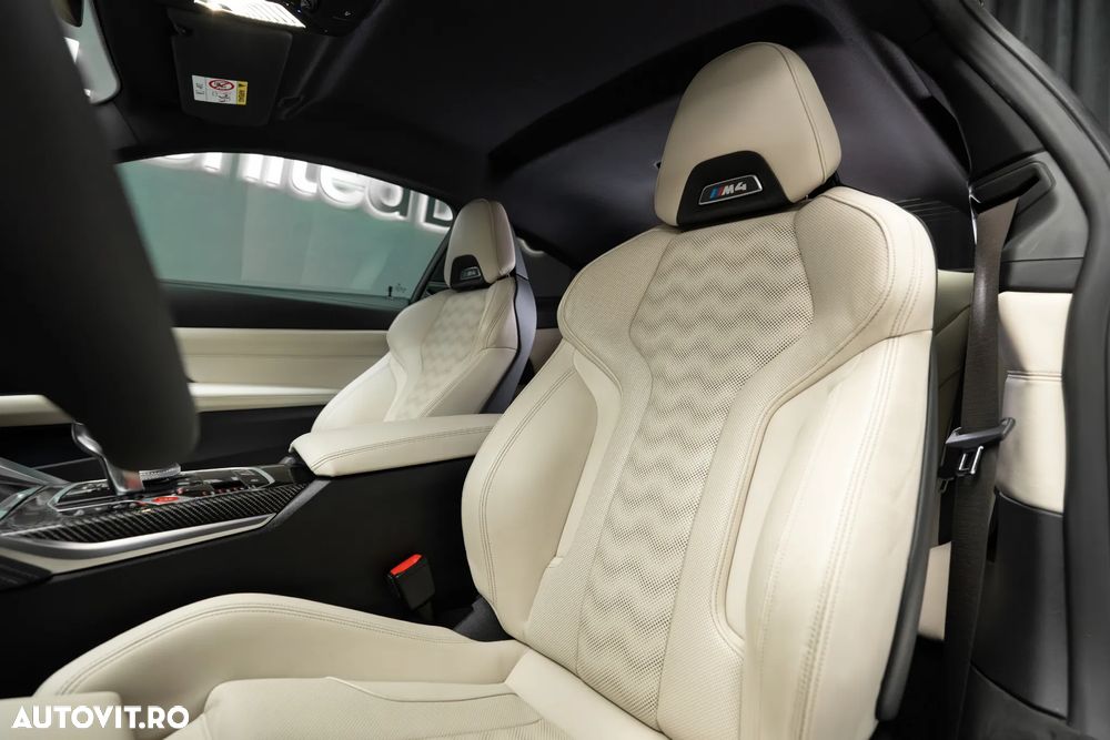 BMW M4 Competition M xDrive AT - 31