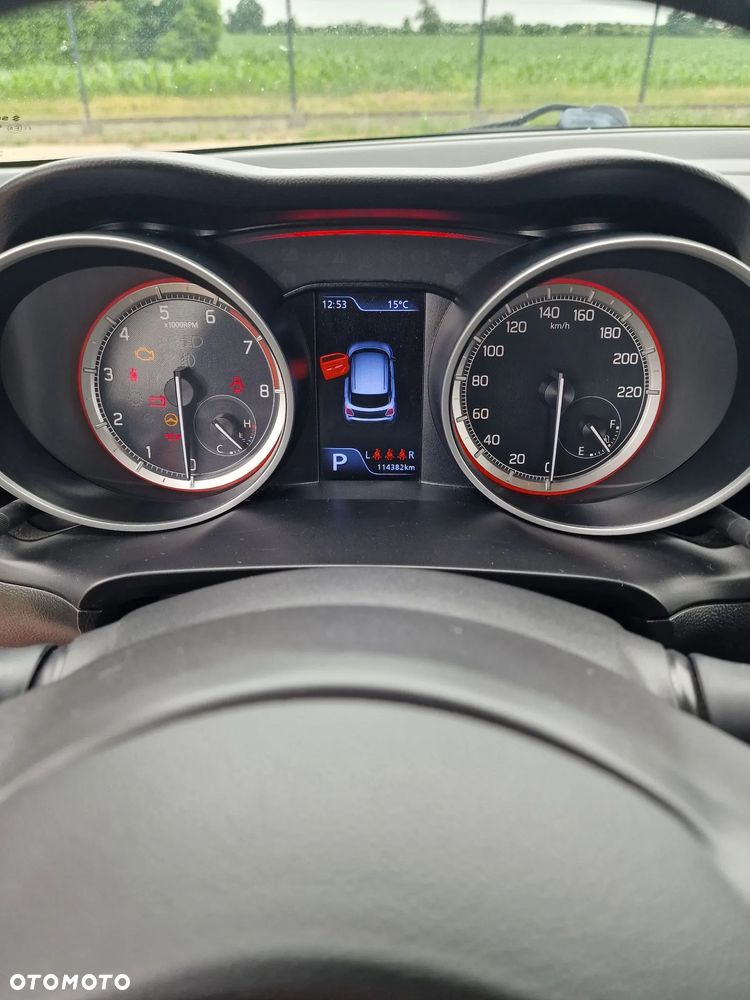 Suzuki Swift 1.2 Dualjet SHVS Premium Plus CVT - 31