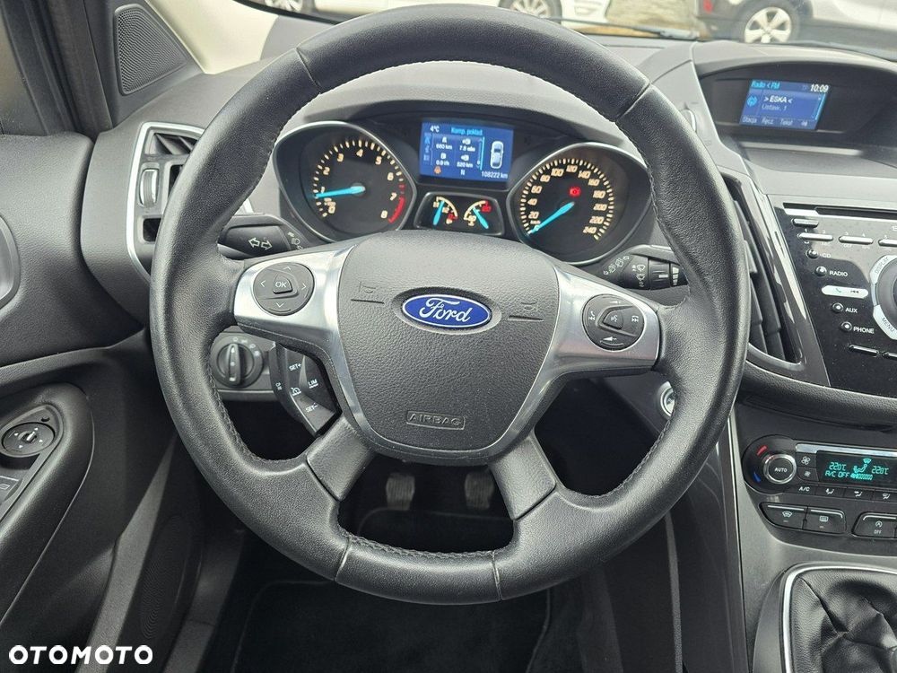 Ford Kuga 1.6 EcoBoost 2x4 Titanium - 15