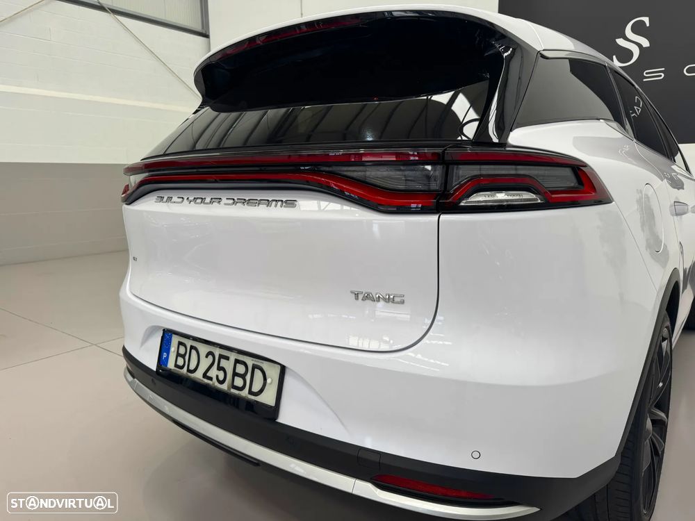 BYD Tang 86.4 kWh AWD Flagship - 11