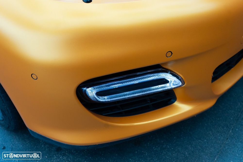 Porsche Panamera Turbo PDK - 16