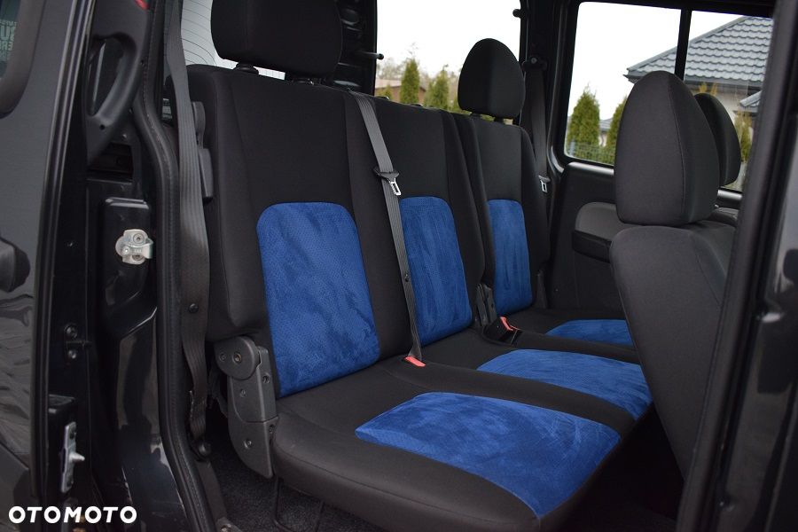 Fiat Doblo 1.9 JTD Family Premius - 12