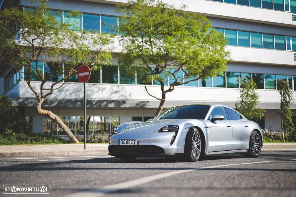 Porsche Taycan 4S - 6