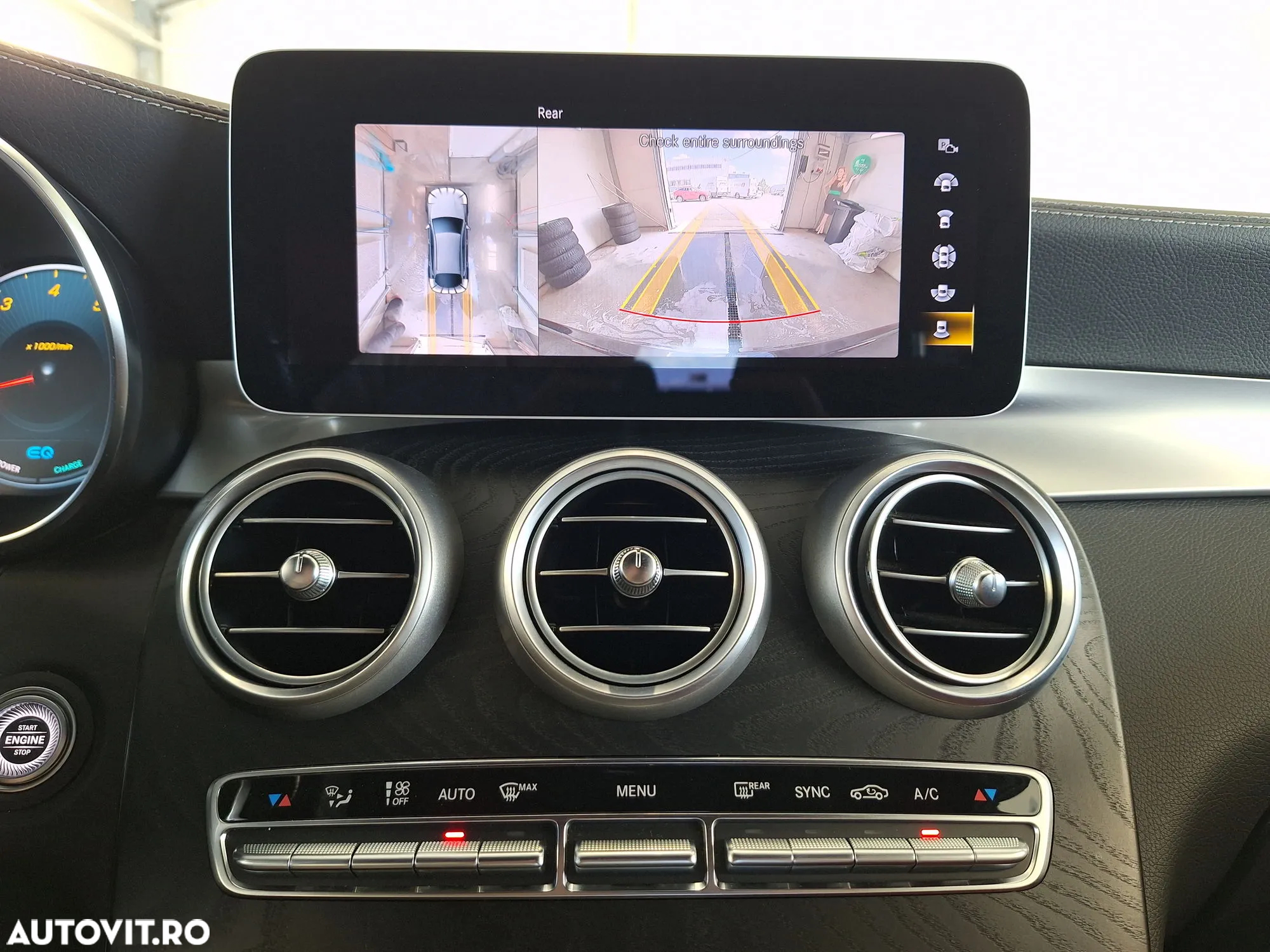 Mercedes-Benz GLC Coupe 300 4MATIC MHEV - 32