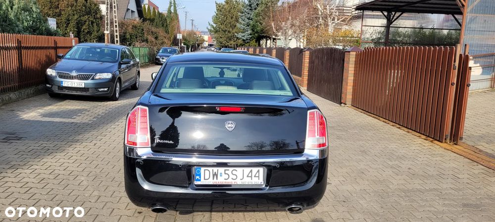 Lancia Thema 3.0CRD Executive - 11