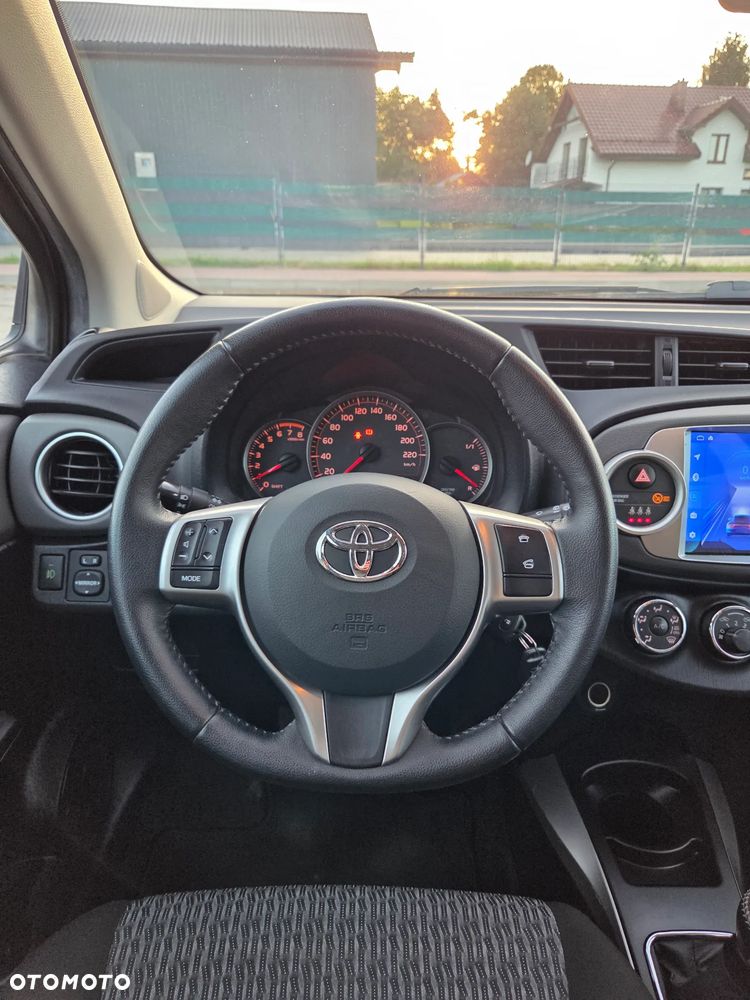 Toyota Yaris 1.0 VVT-i Style - 34