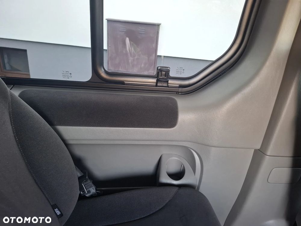 Renault Trafic Grand Passenger Pack Clim - 25