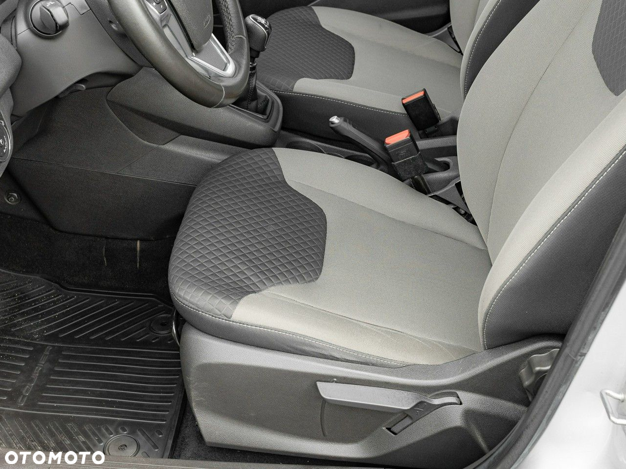Ford Transit Courier 1.0 EcoBoost Trend - 14