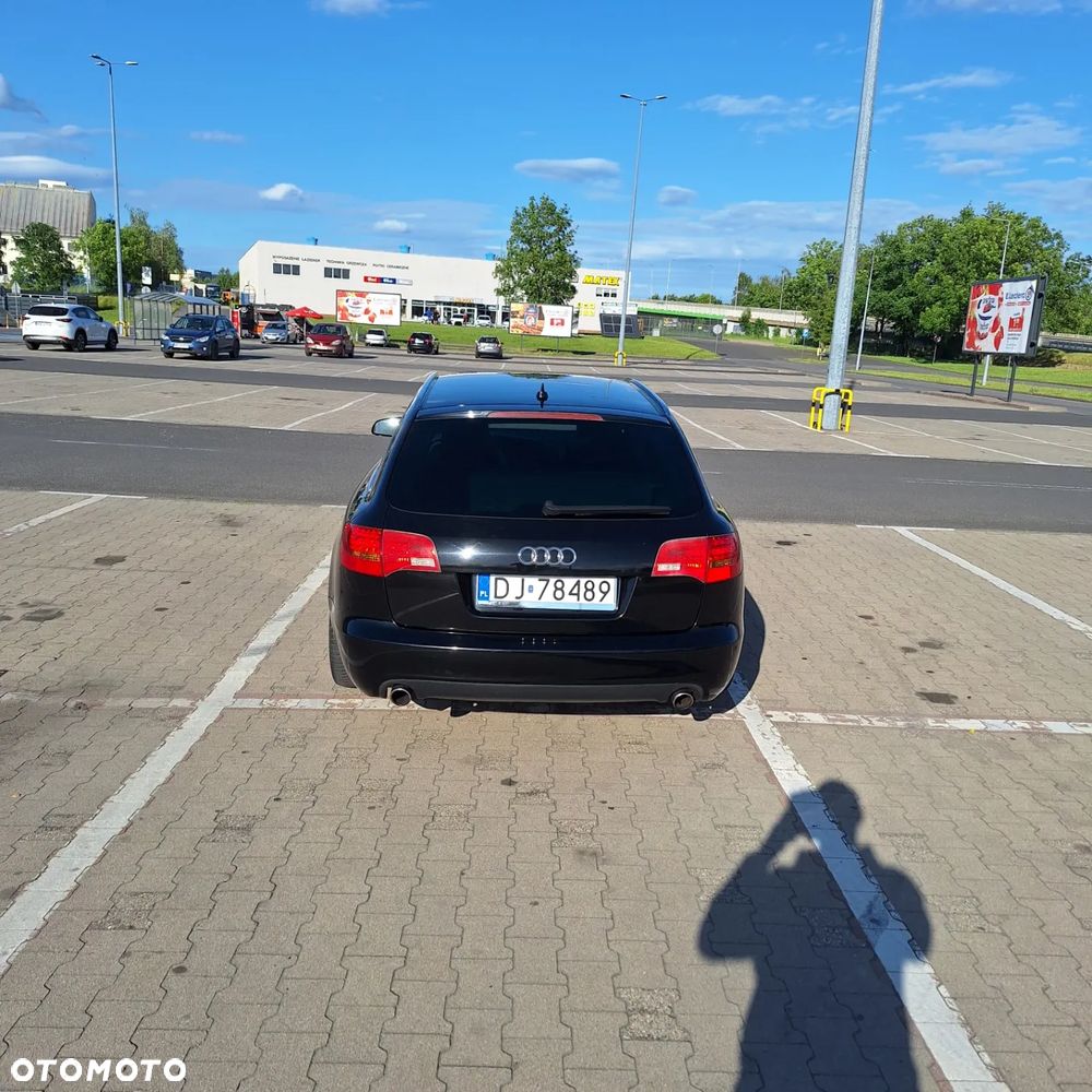 Audi A6 Avant 2.4 - 5