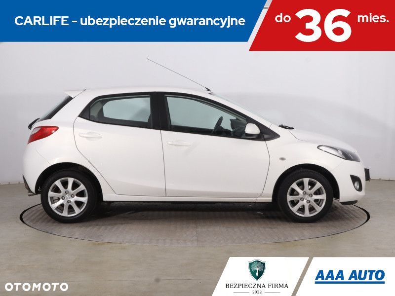 Mazda 2 - 8
