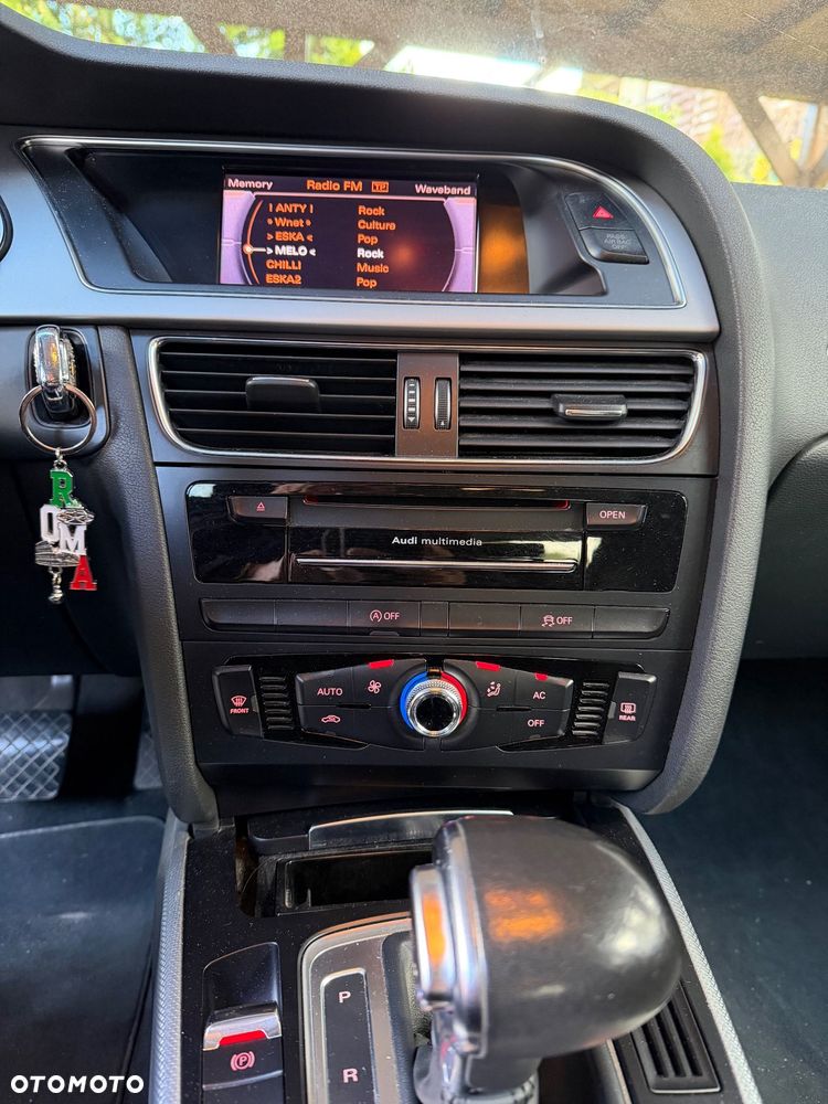 Audi A4 Avant 2.0 TDI DPF multitronic Ambiente - 8