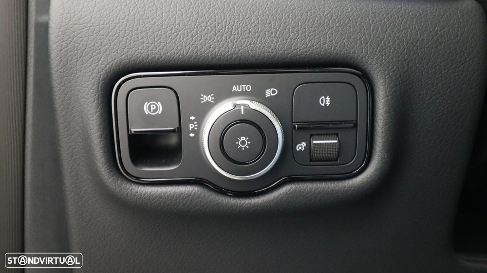 Mercedes-Benz V 250 d Longo Avantgarde - 28