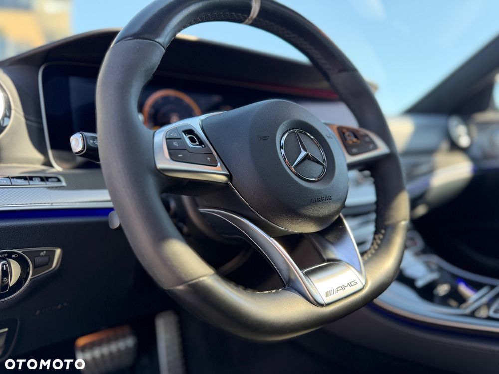 Mercedes-Benz Klasa E AMG 63 S 4Matic+ AMG Speedshift MCT-9G - 15