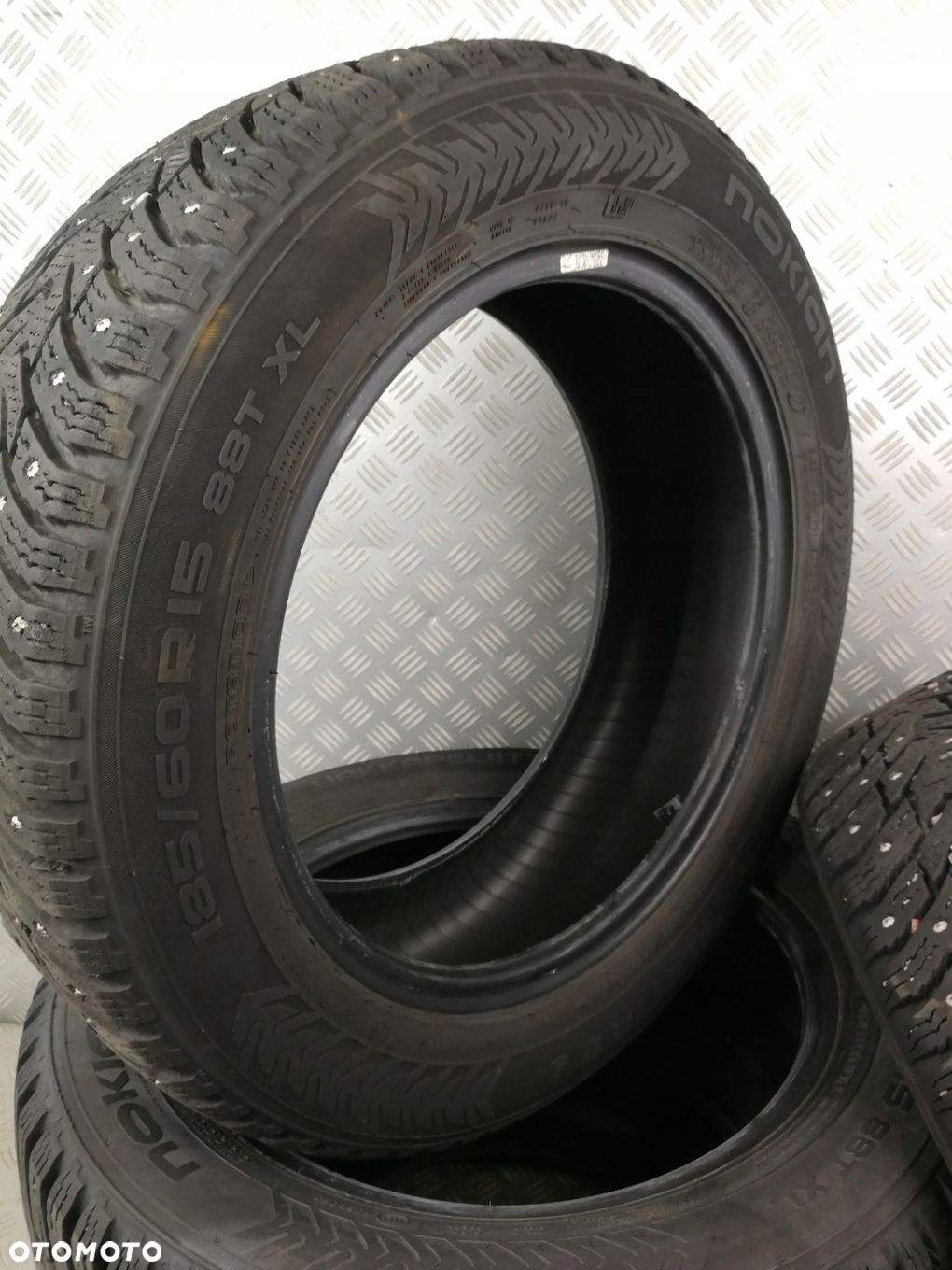 opona zimowa kolcowana 185/60R15 88T XL NOKIAN HAKKAPELITTA 8 - 3