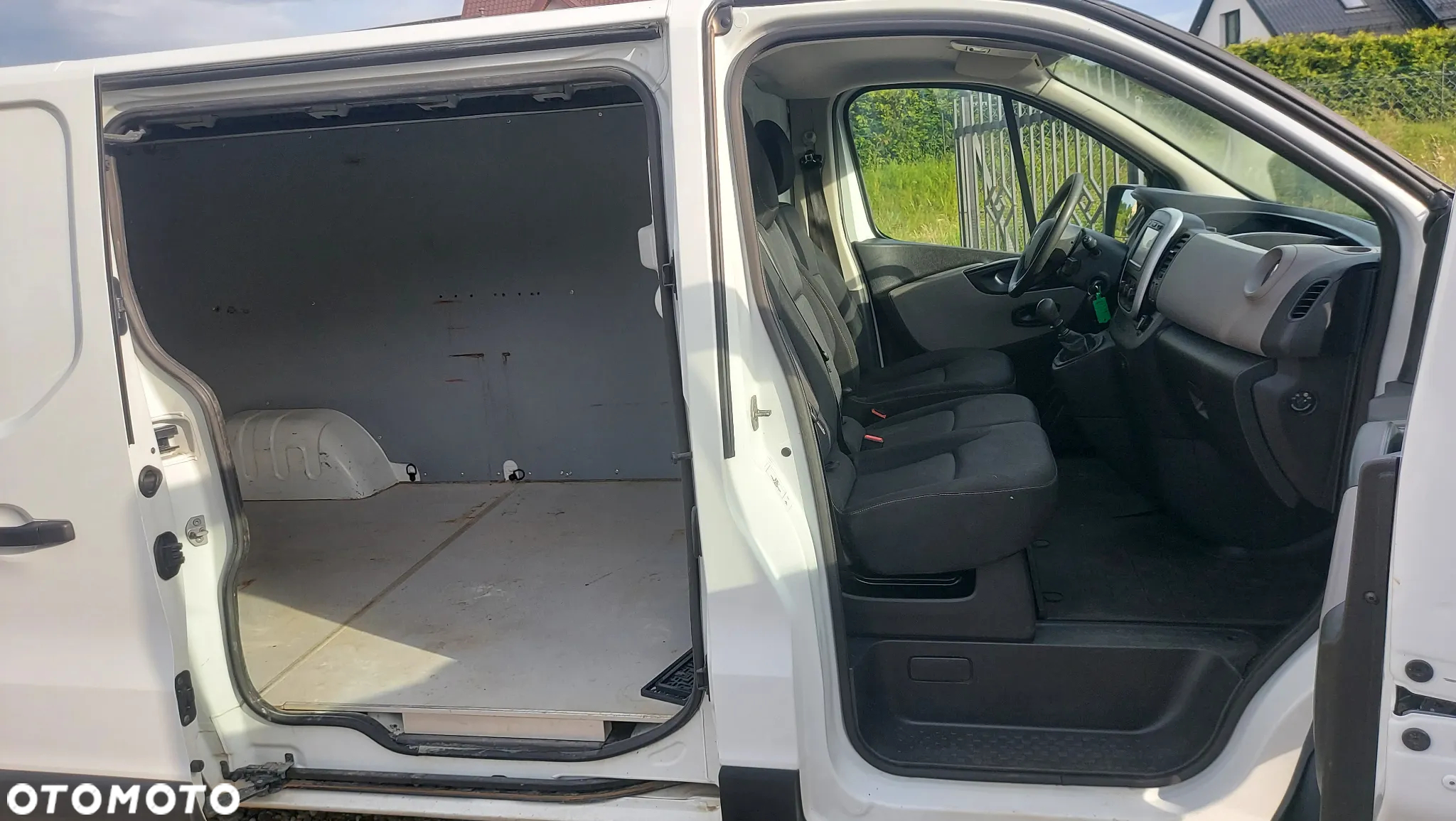 Renault Trafic - 19