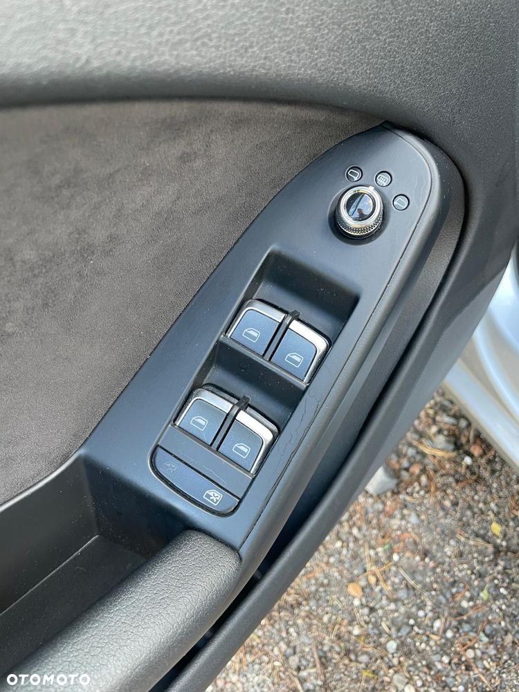 Audi A4 Avant 2.0 TDI DPF multitronic S line Sportpaket - 8