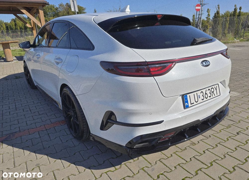 Kia ProCeed - 8
