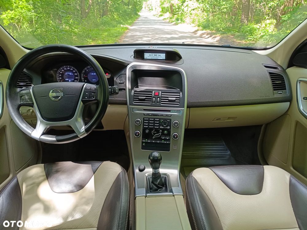 Volvo XC 60 DRIVe R Design - 17
