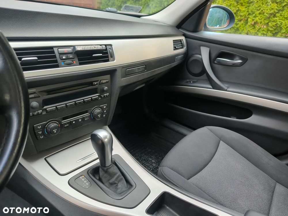 BMW Seria 3 320d DPF - 5